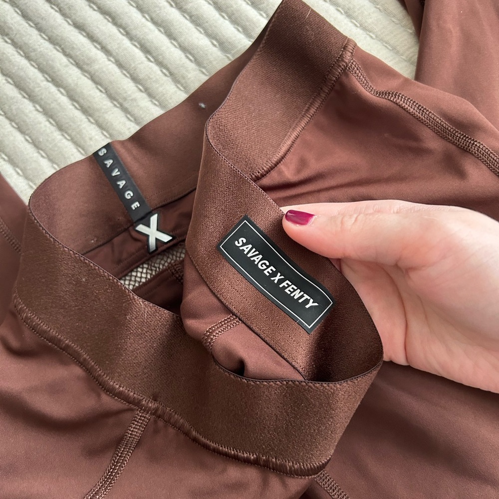 savage x fenty brown leggings - Picture 3 of 3